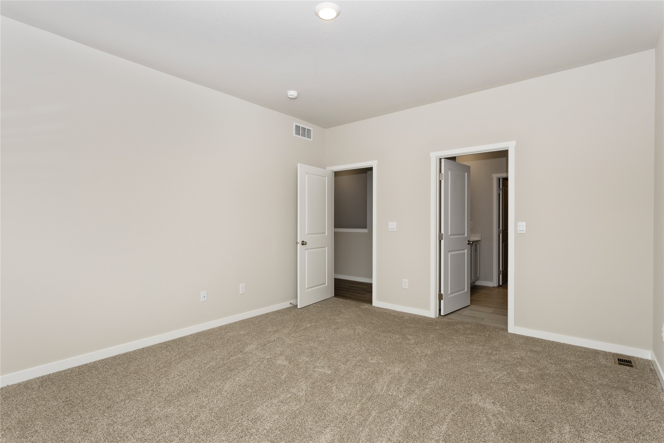 1331 NW Brandywine Lane, Waukee, Iowa image 12