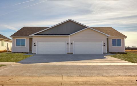 Condo For Sale - 2725 13th Street<br/> Bondurant, IA 50035