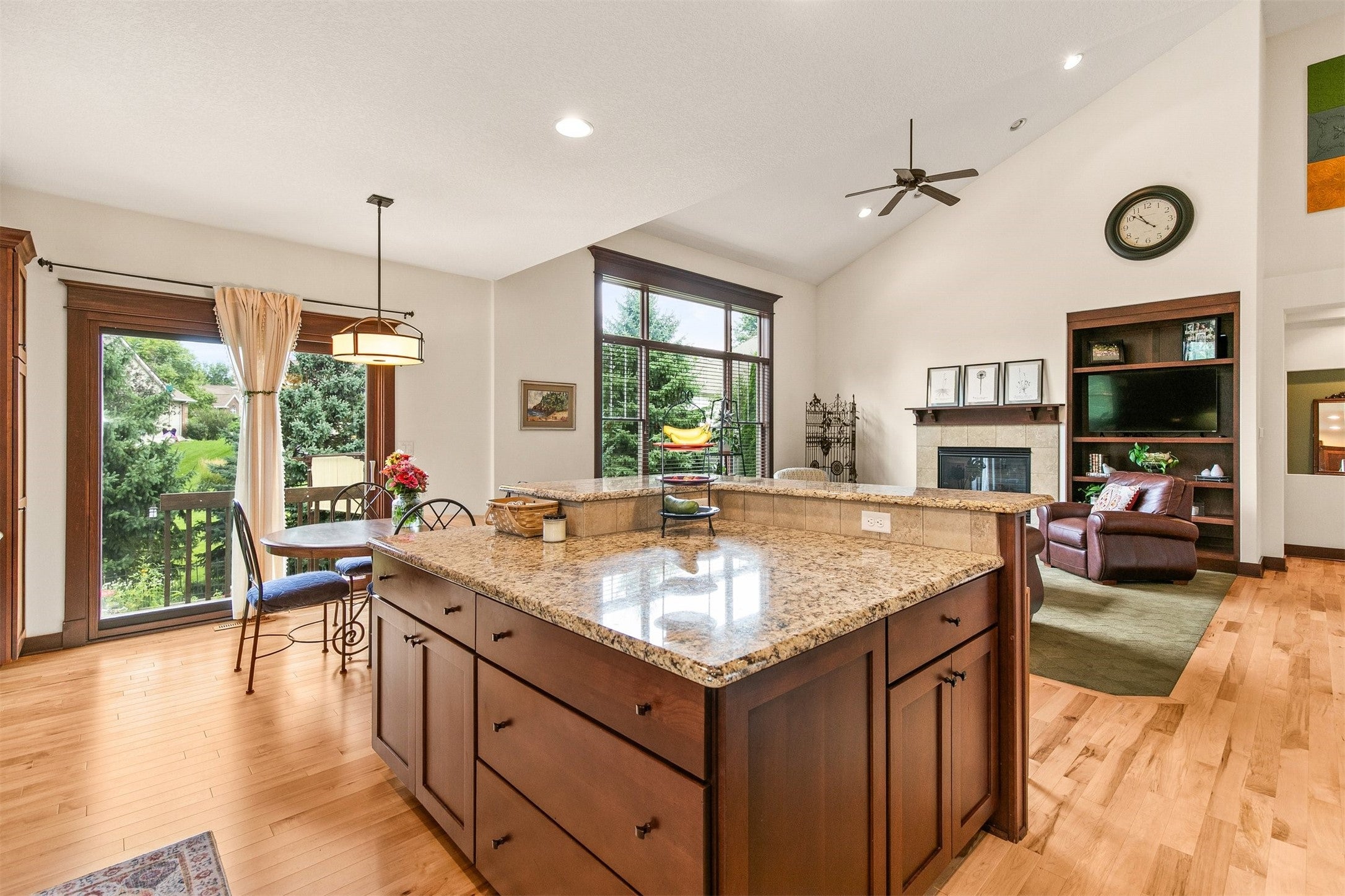 5561 Sandstone Drive