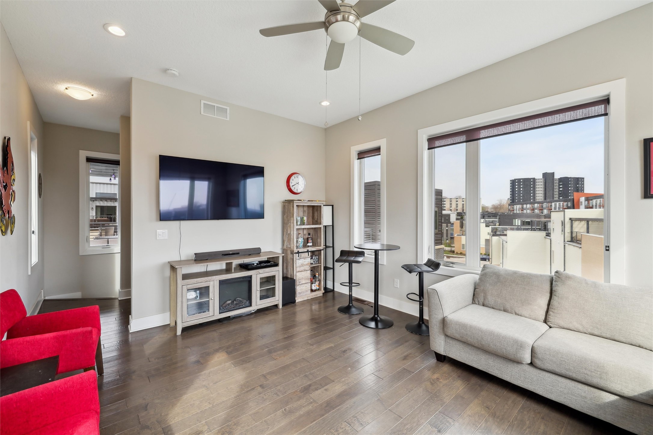 118 E Center Street, Des Moines, Iowa image 25