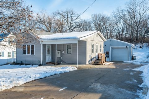 1004 1st Street N Newton IA 50208