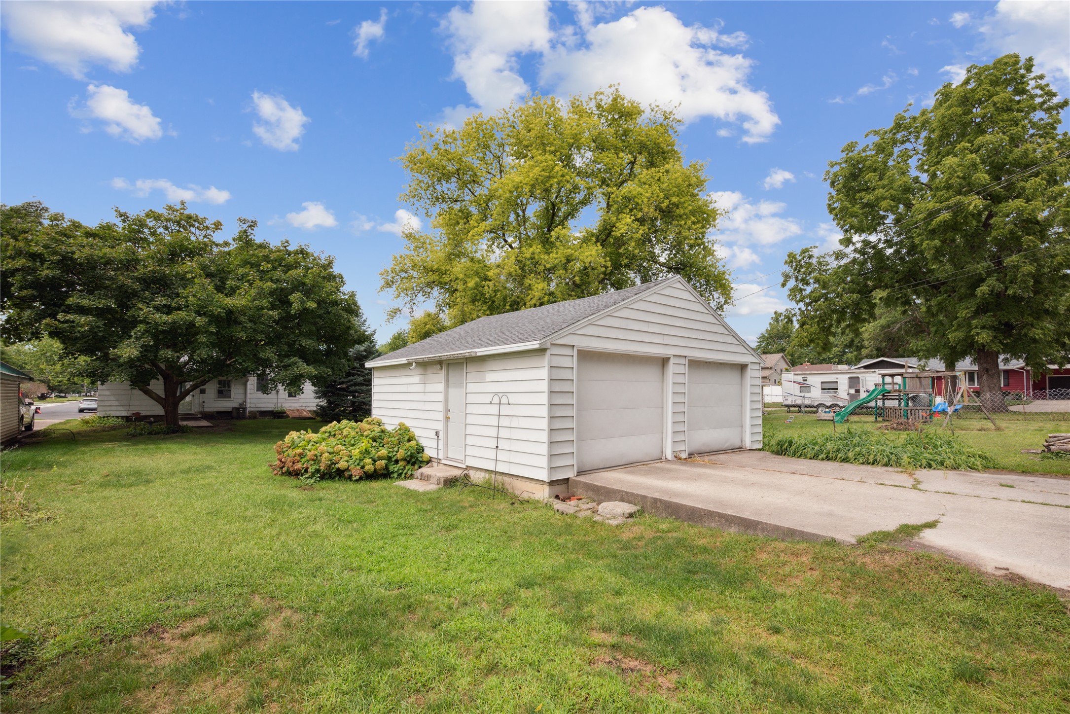 621 10th Street, Nevada, Iowa image 3