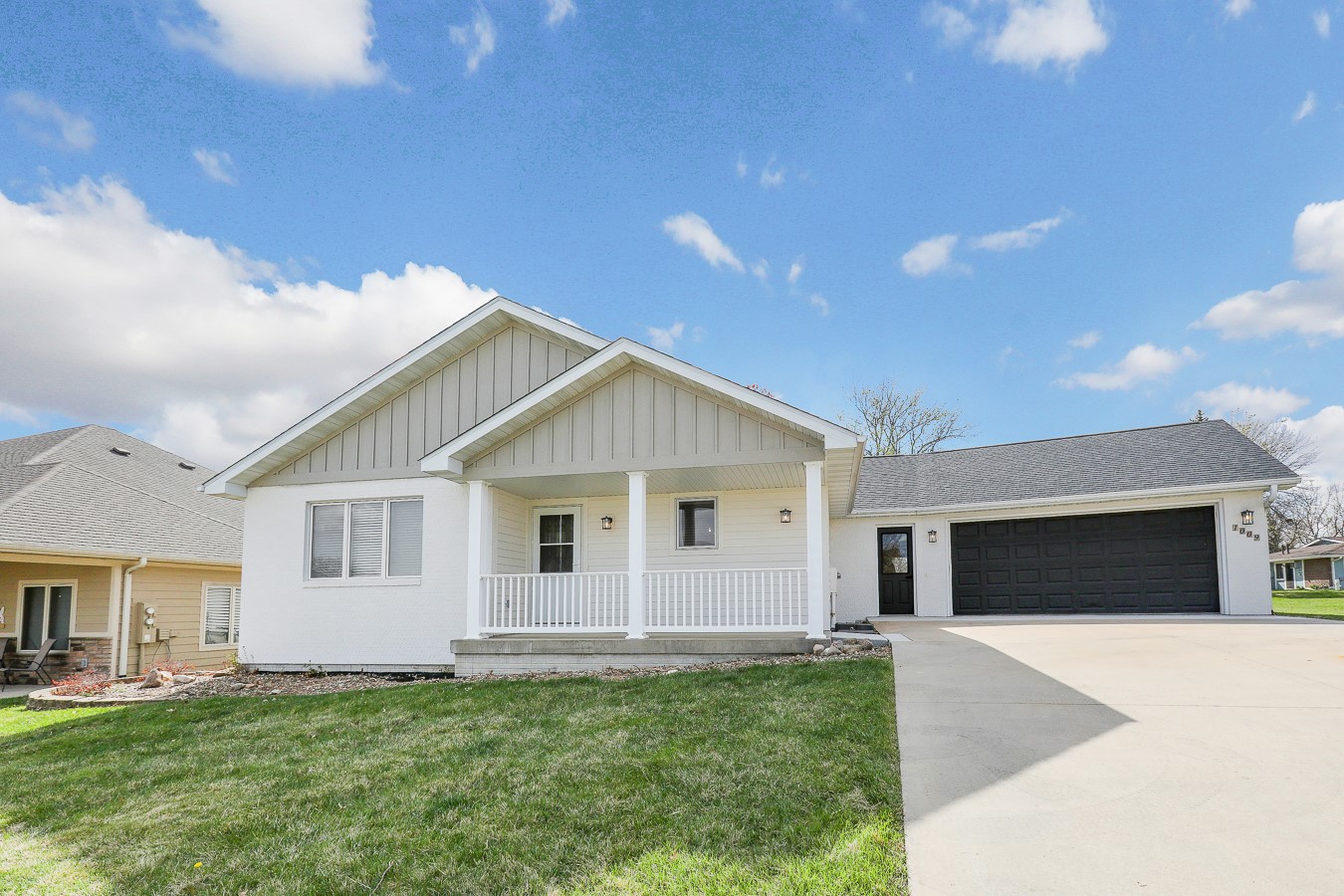 1009 E 6th Street, Pella, Iowa image 1