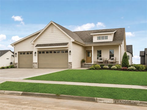 Homes For Sale - 17324 Northview Drive<br/> Urbandale, IA 50263