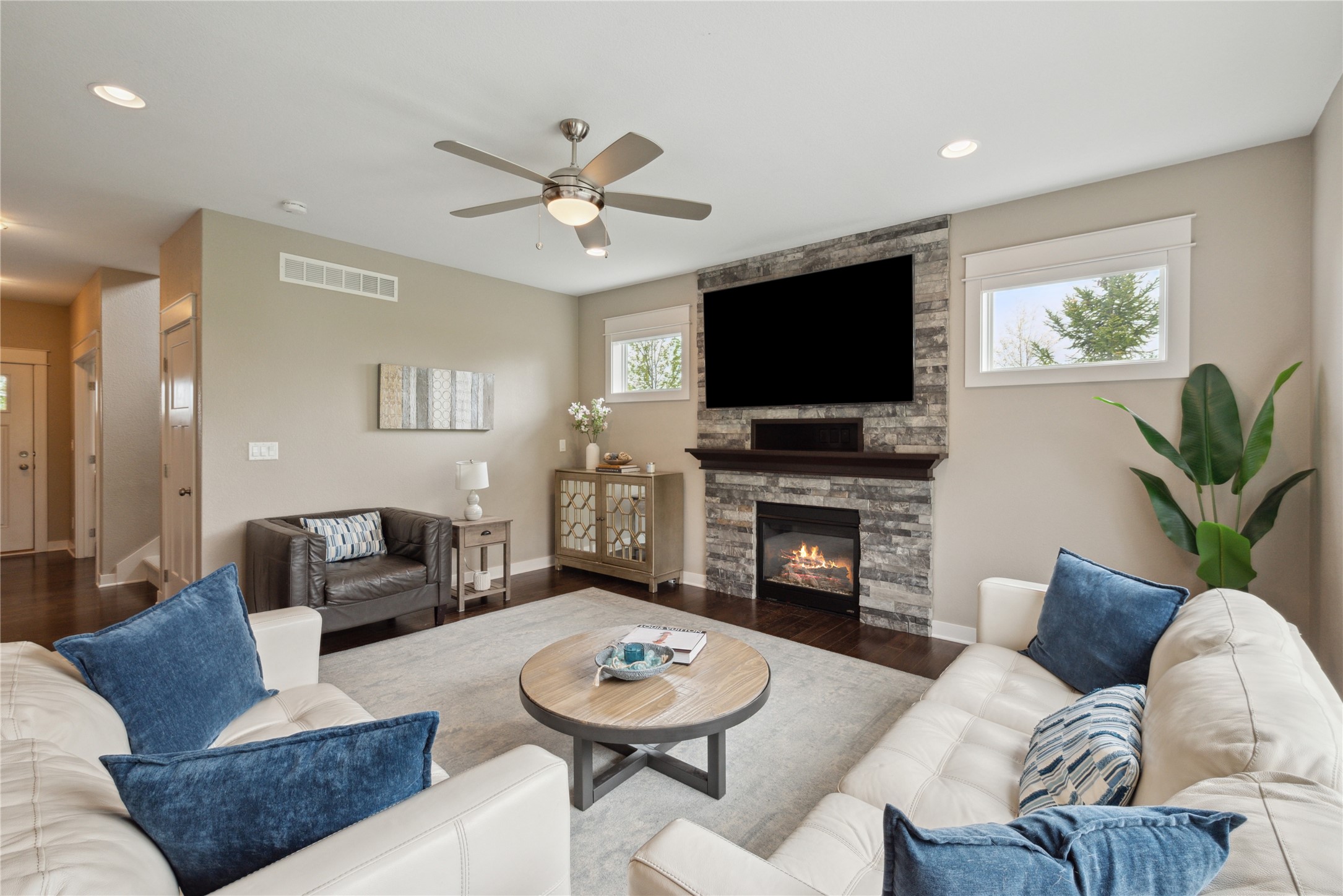 971 S 93rd Street, West Des Moines, Iowa image 3