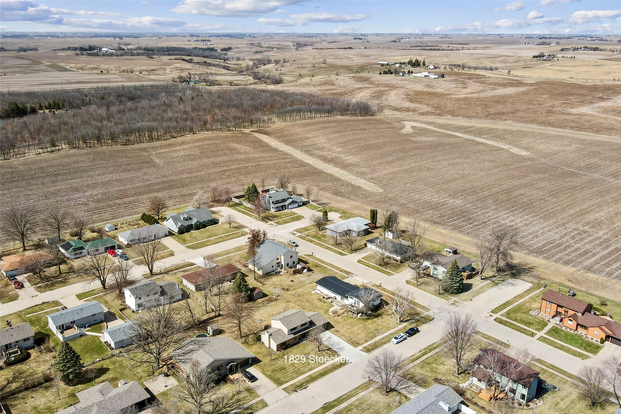 1829 Stoecker Street, Grinnell, Iowa image 2