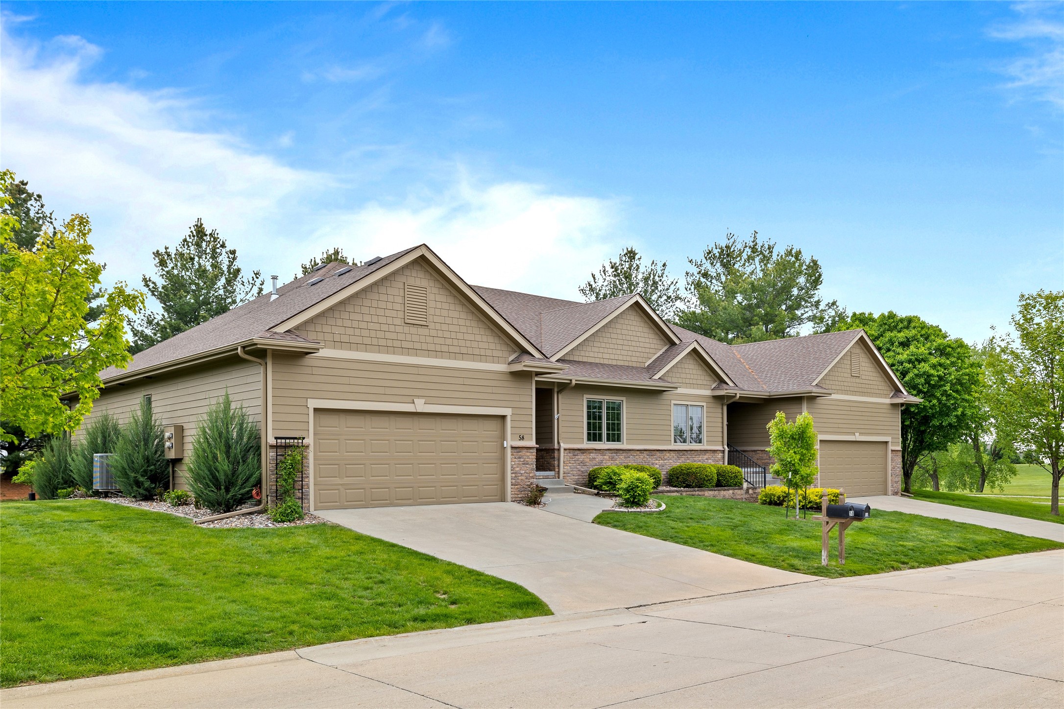 Photo 1 of 33 — 550 Legacy Court 58, Norwalk, IA 50211