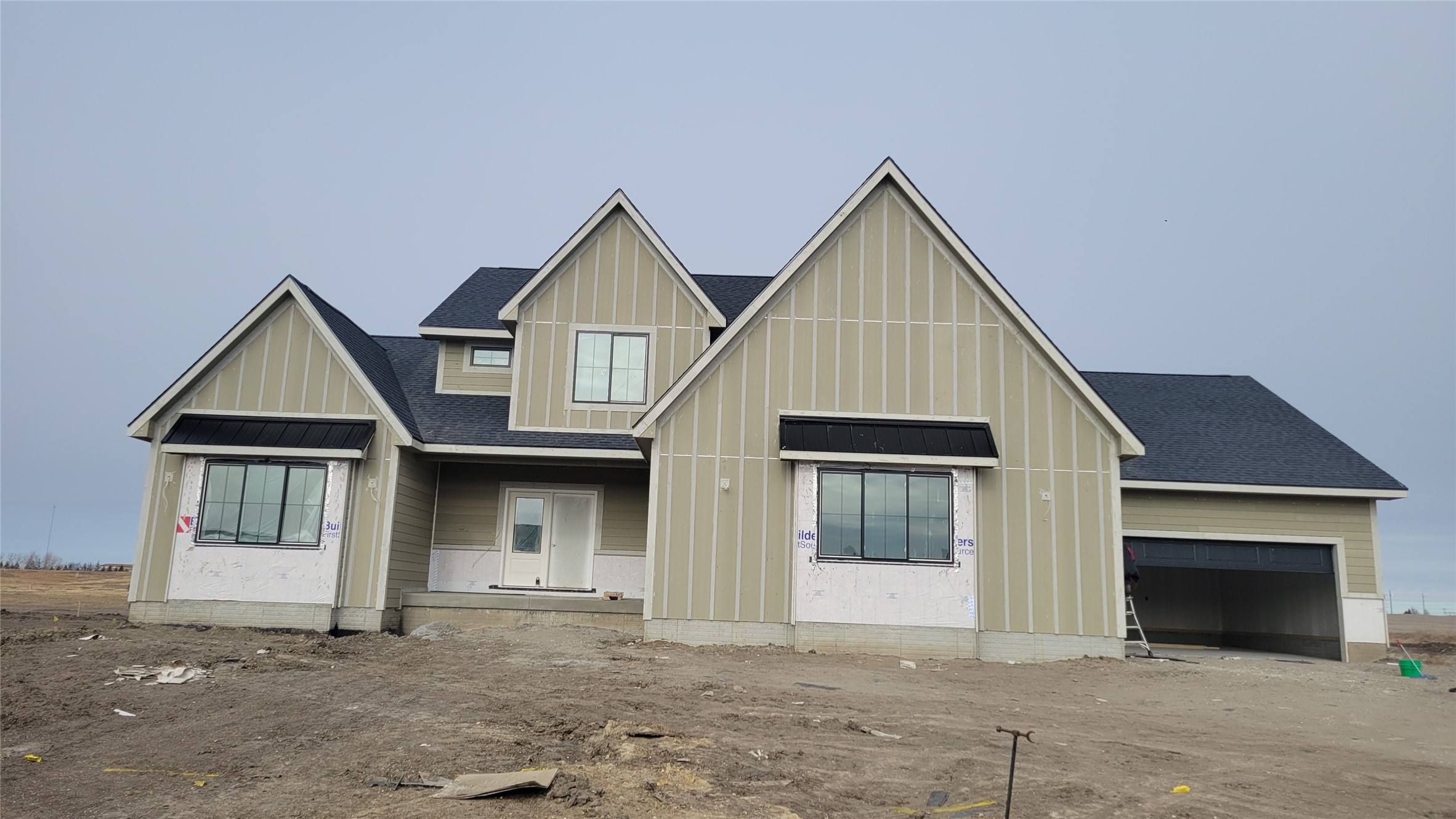 1812 NE Pine Lake Circle