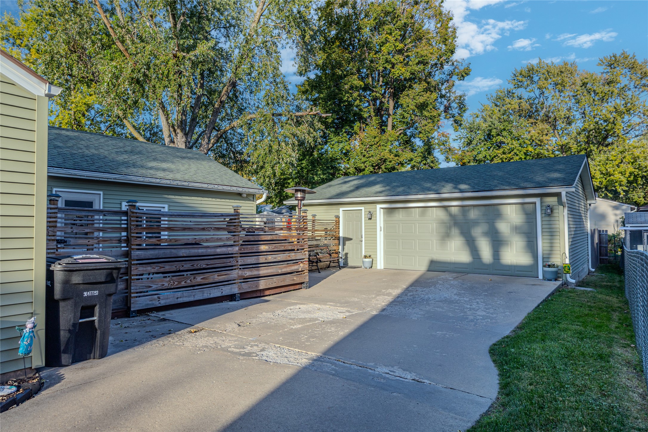 1007 69th Street, Windsor Heights, Iowa image 2