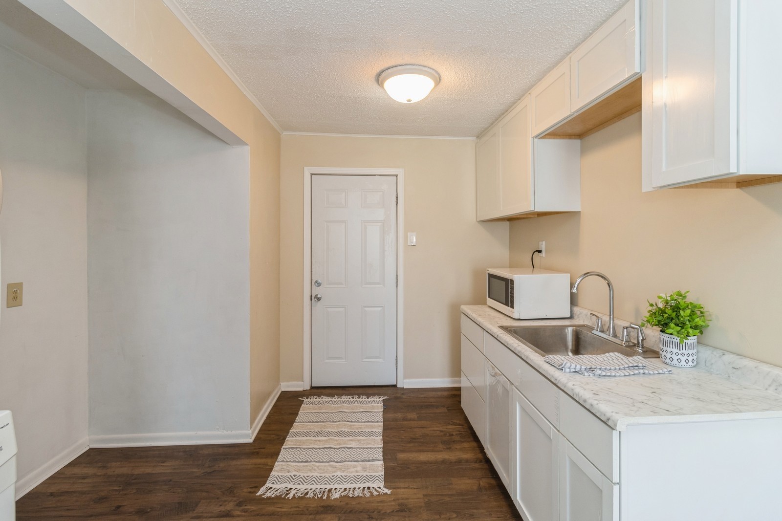 1918 E 21st Street, Des Moines, Iowa image 6