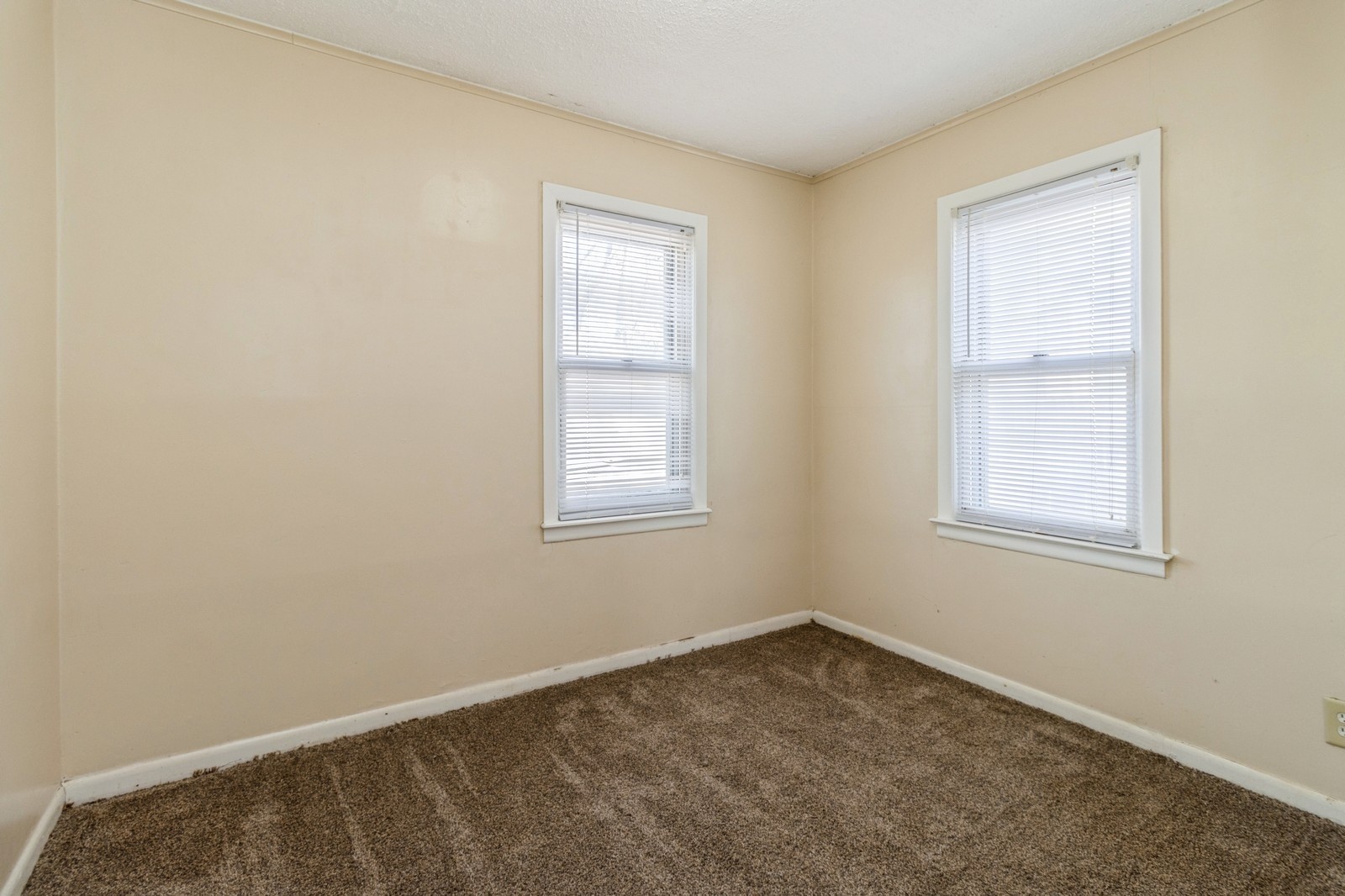 1918 E 21st Street, Des Moines, Iowa image 9