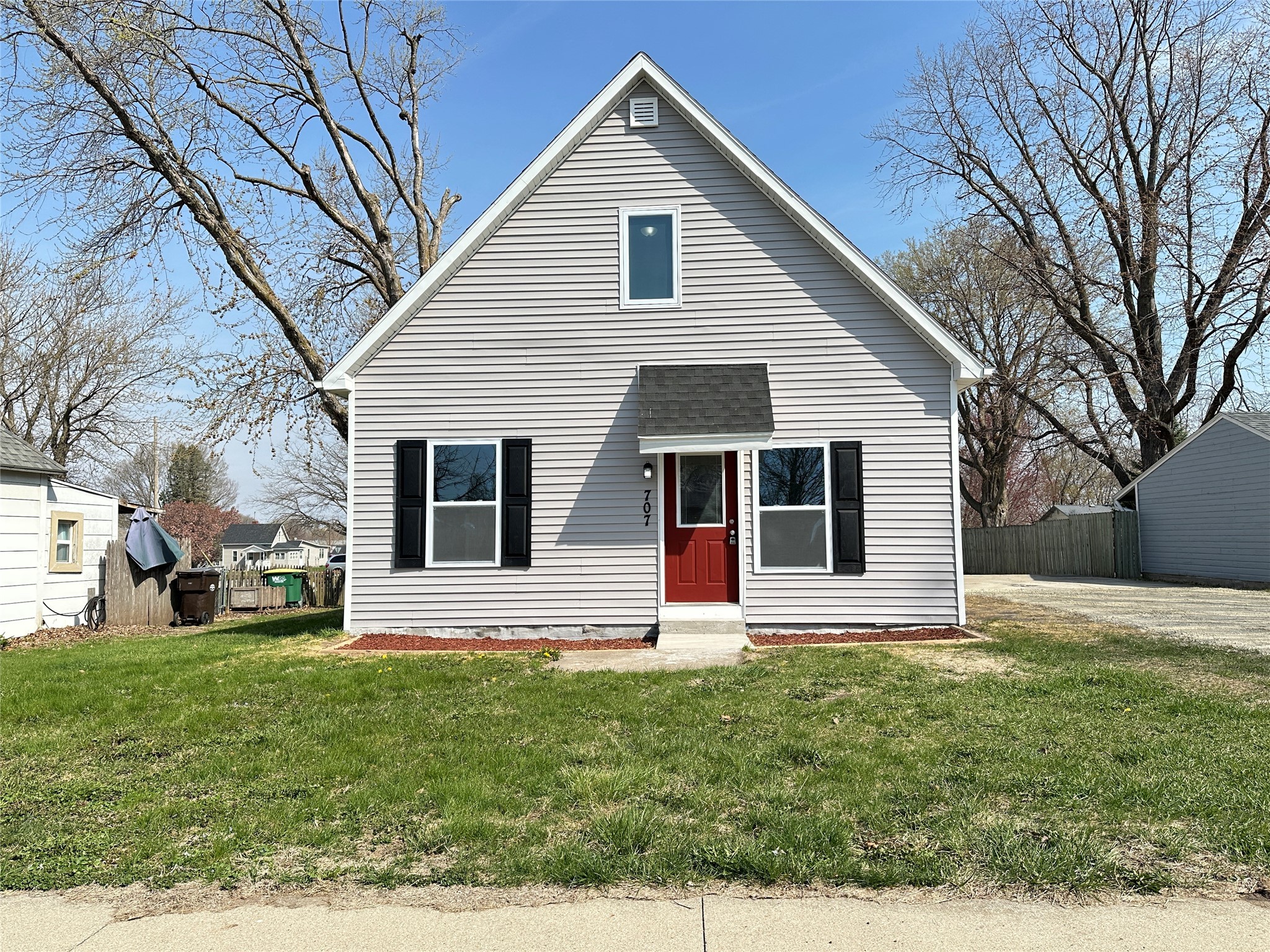707 E Buchanan Street, Winterset, Iowa image 2