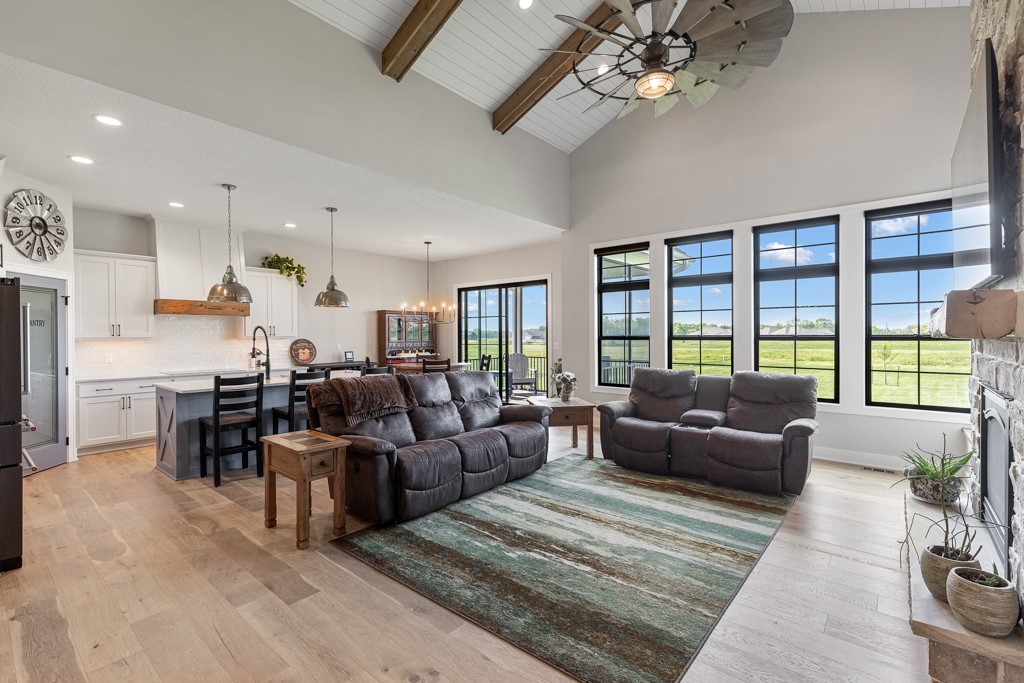 1316 Noble Lynx Drive