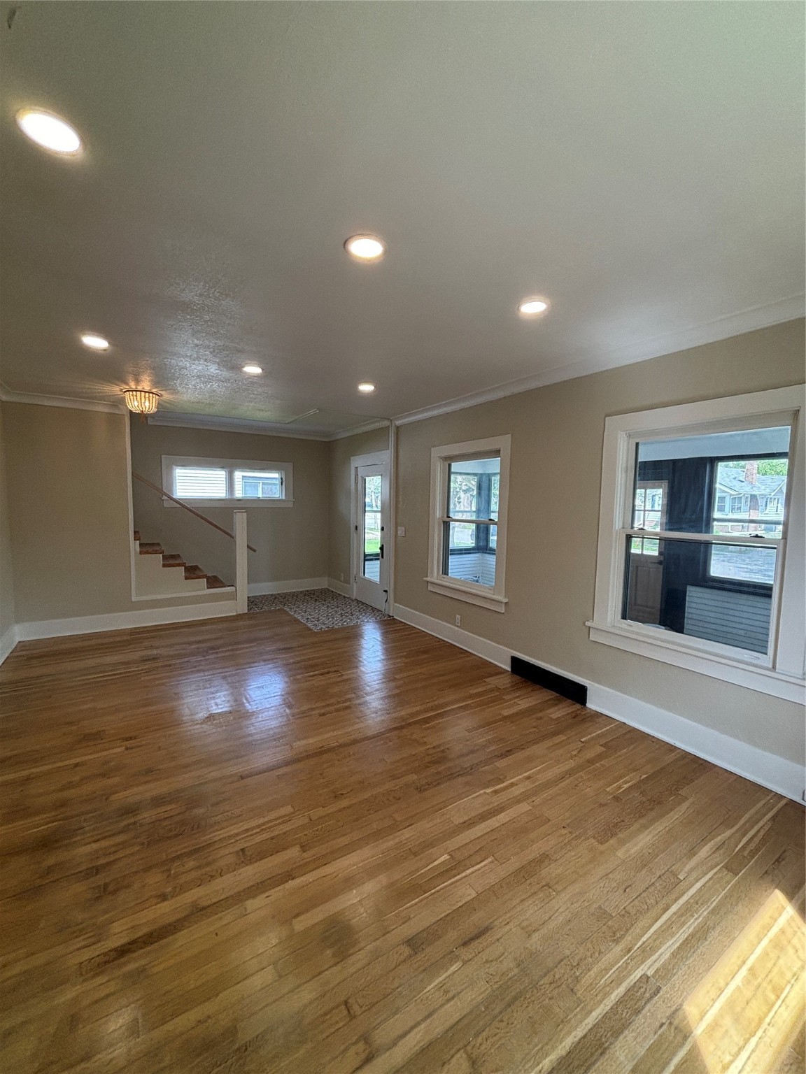 2014 York Street Street, Des Moines, Iowa image 6
