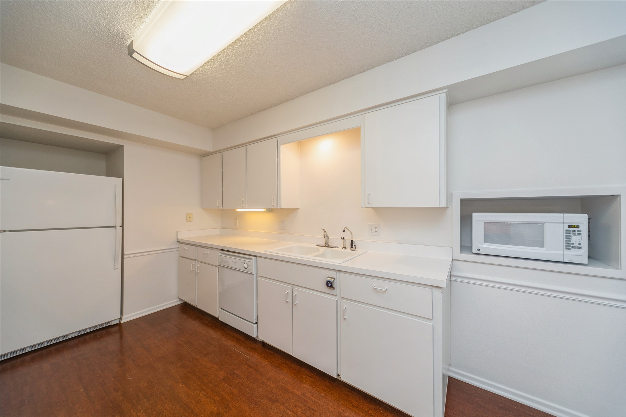 4918 West Park Drive, West Des Moines, Iowa image 14