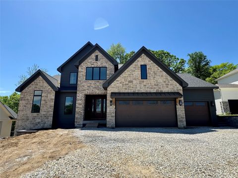 10430 Thorne Drive West Des Moines IA 50266