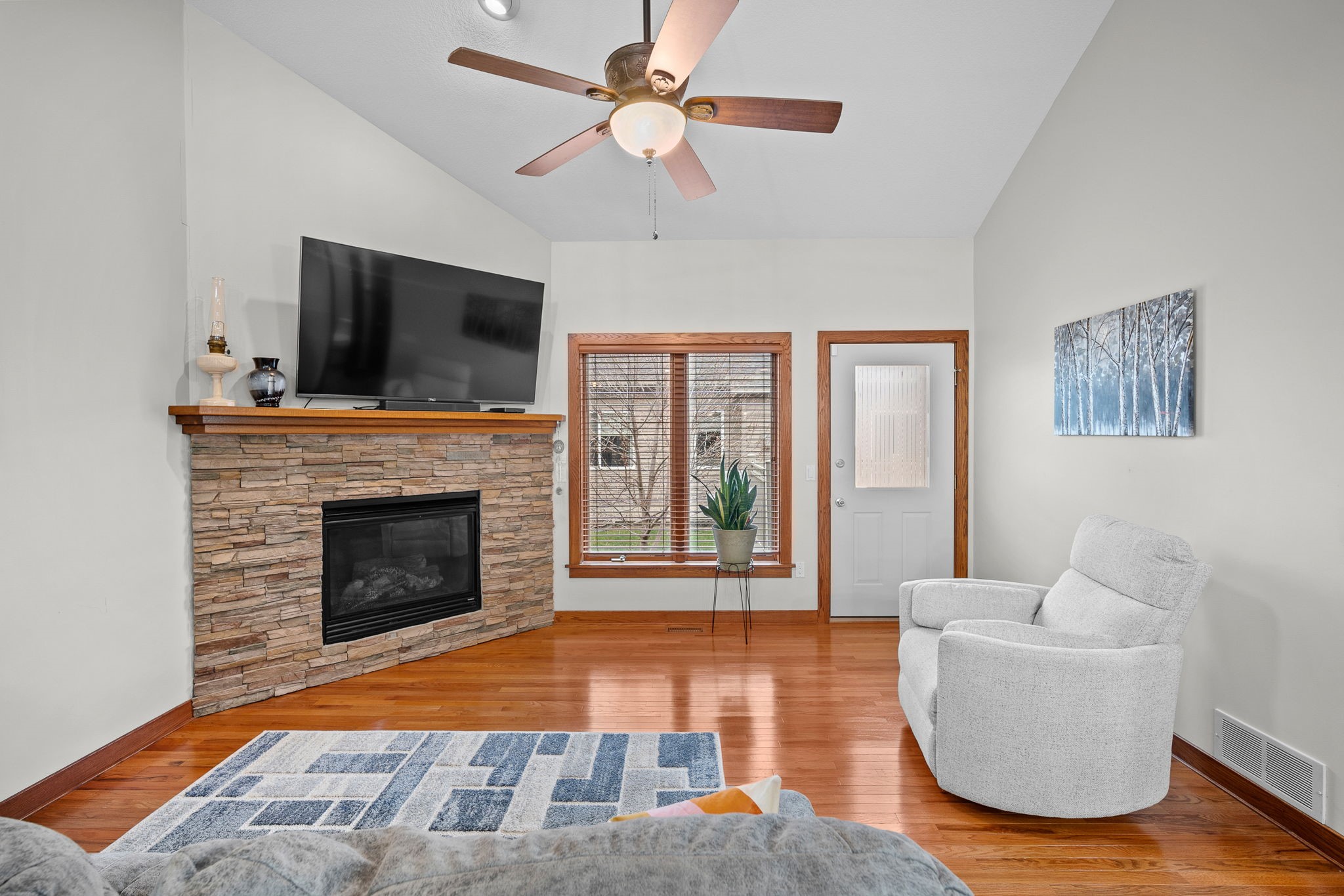 9561 Coneflower Lane, Johnston, Iowa image 10