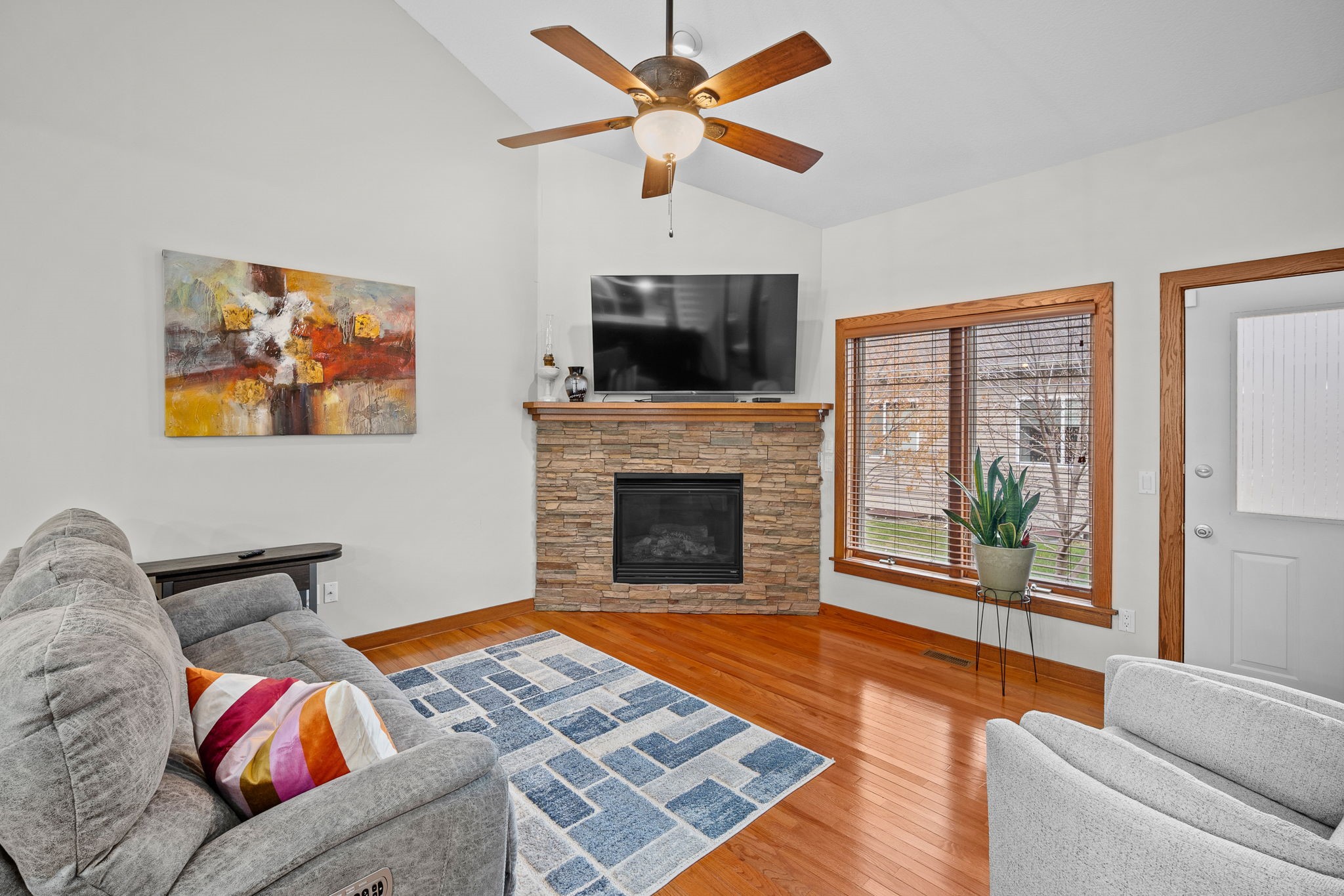 9561 Coneflower Lane, Johnston, Iowa image 11