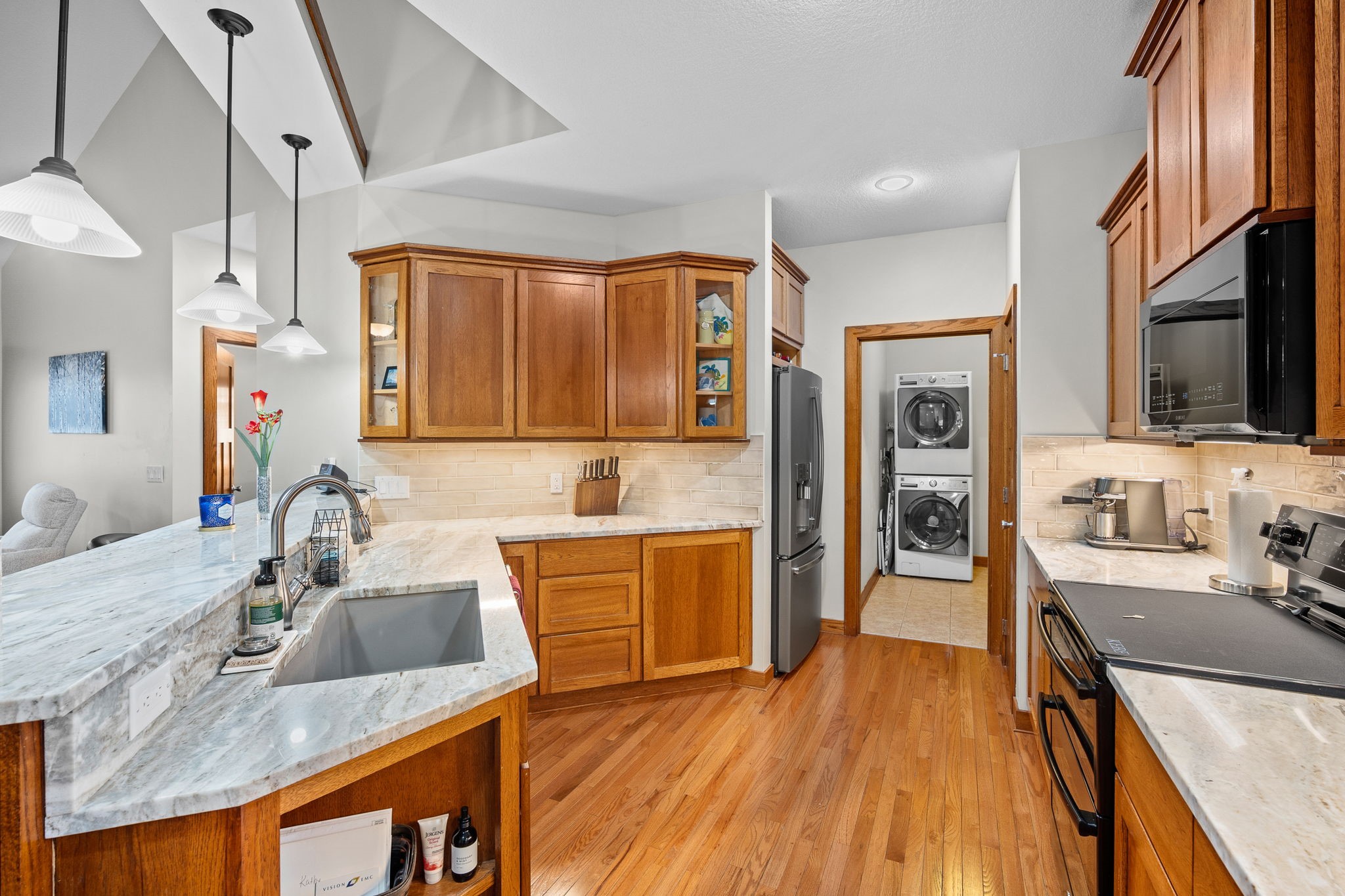 9561 Coneflower Lane, Johnston, Iowa image 6