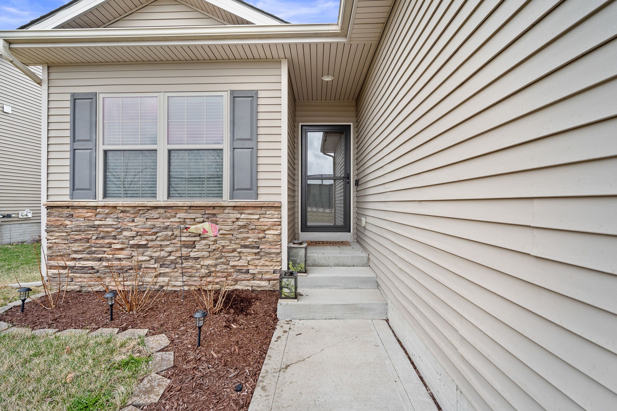 212 NW Autumn Crest Drive, Ankeny, Iowa image 3