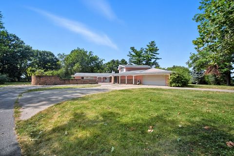 1588 Highway 5 Highway Carlisle IA 50047