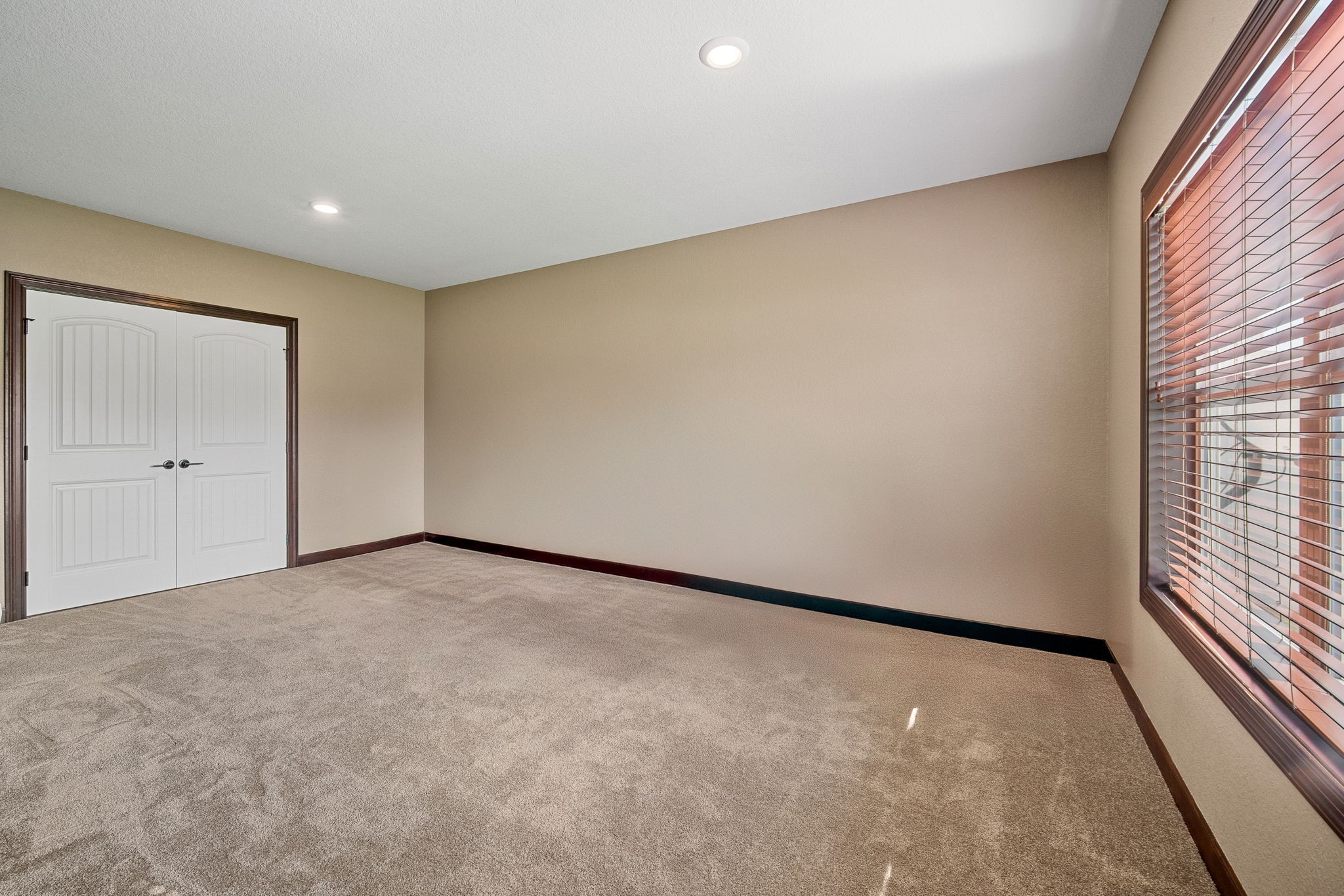 1021 Shelby Drive, Adel, Iowa image 32