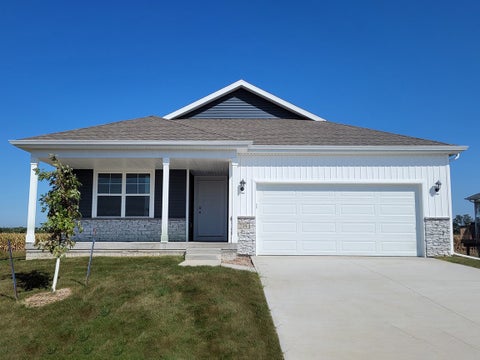 Homes For Sale - 15219 Stonecrop Drive<br/> Dallas County, Urbandale, IA 50111