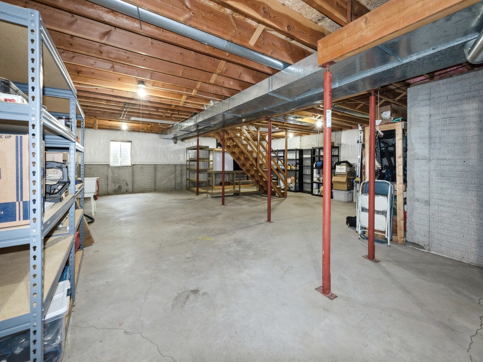 2190 NW 147th Street, Clive, Iowa image 35