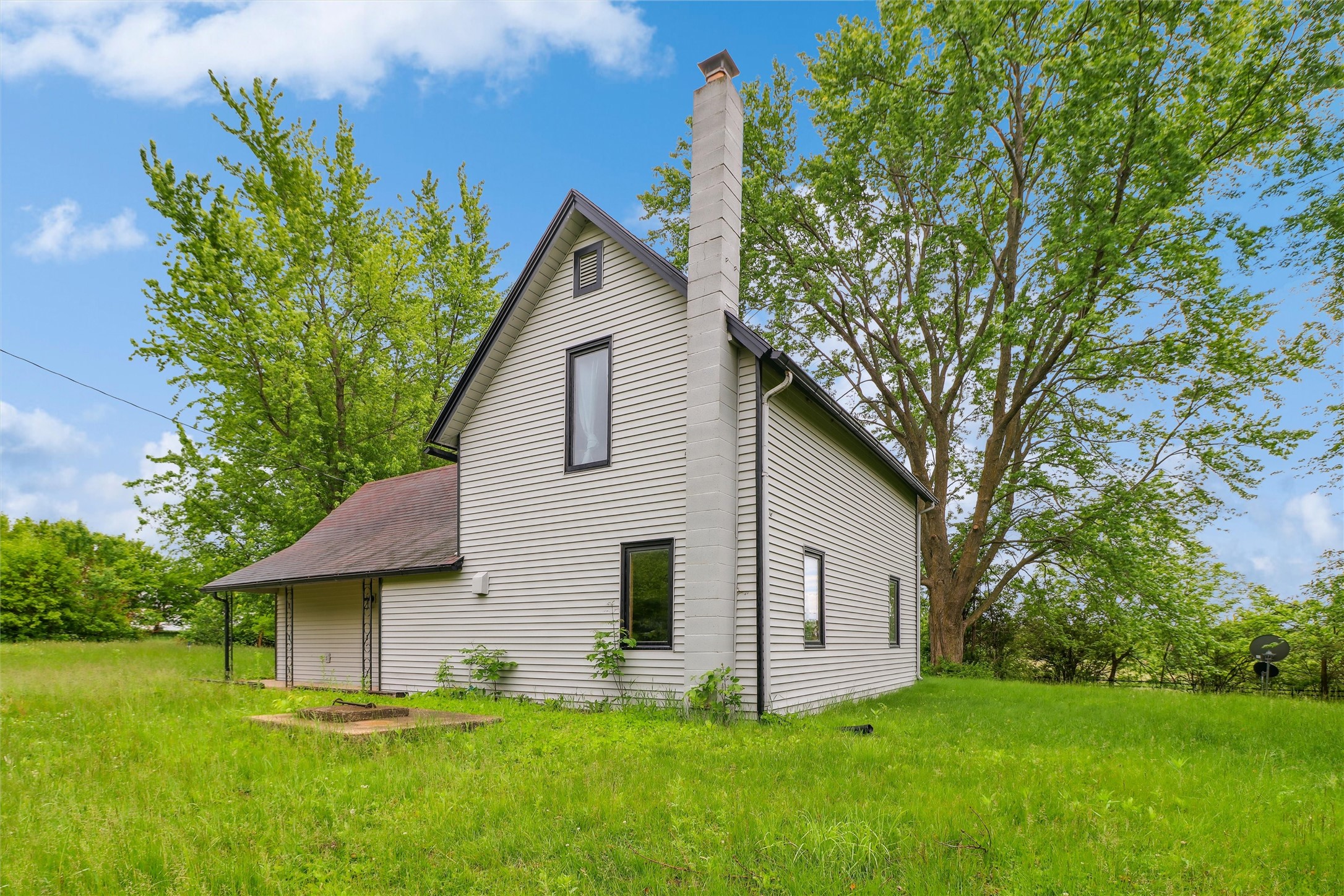 30680 T Avenue, Adel, Iowa image 1