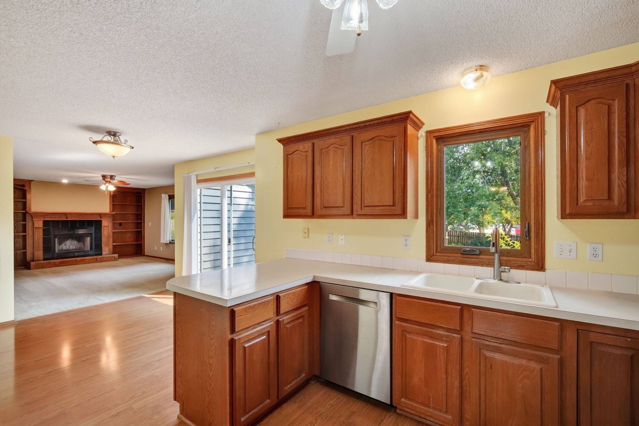 5042 Raintree Drive