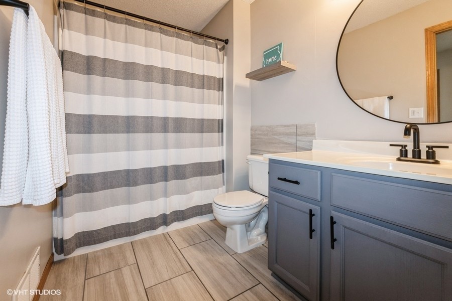 150 S Prairie View Drive #802, West Des Moines, Iowa image 4