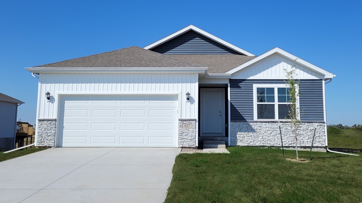 1360 Northview Drive, Waukee, Iowa image 1