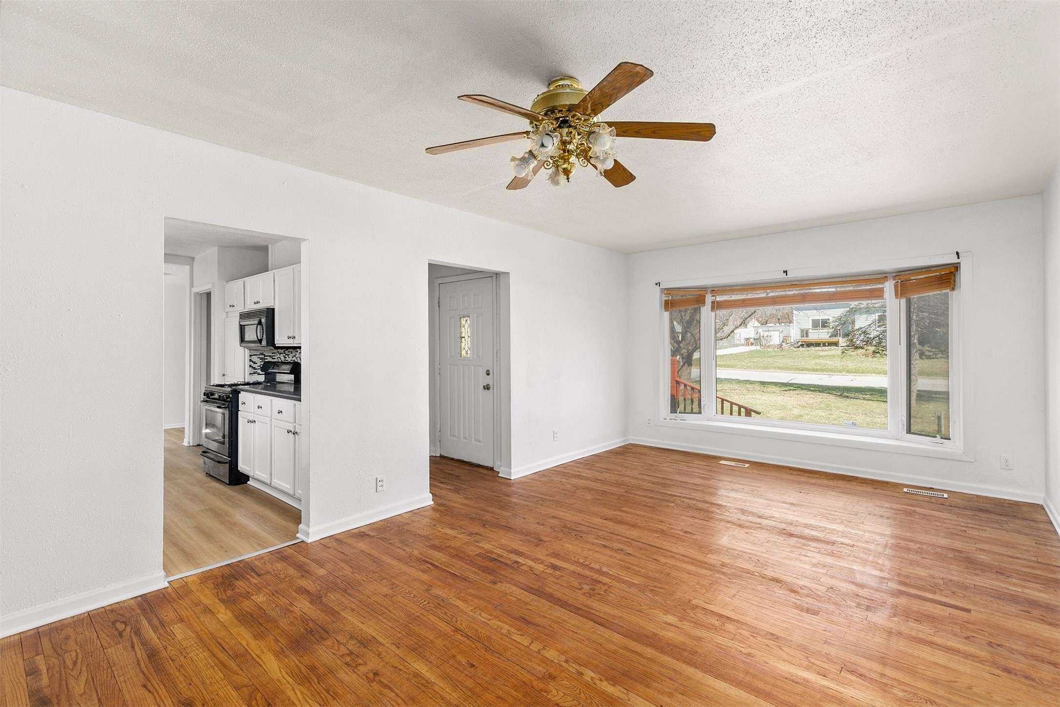 1028 66th Street, Windsor Heights, Iowa image 10