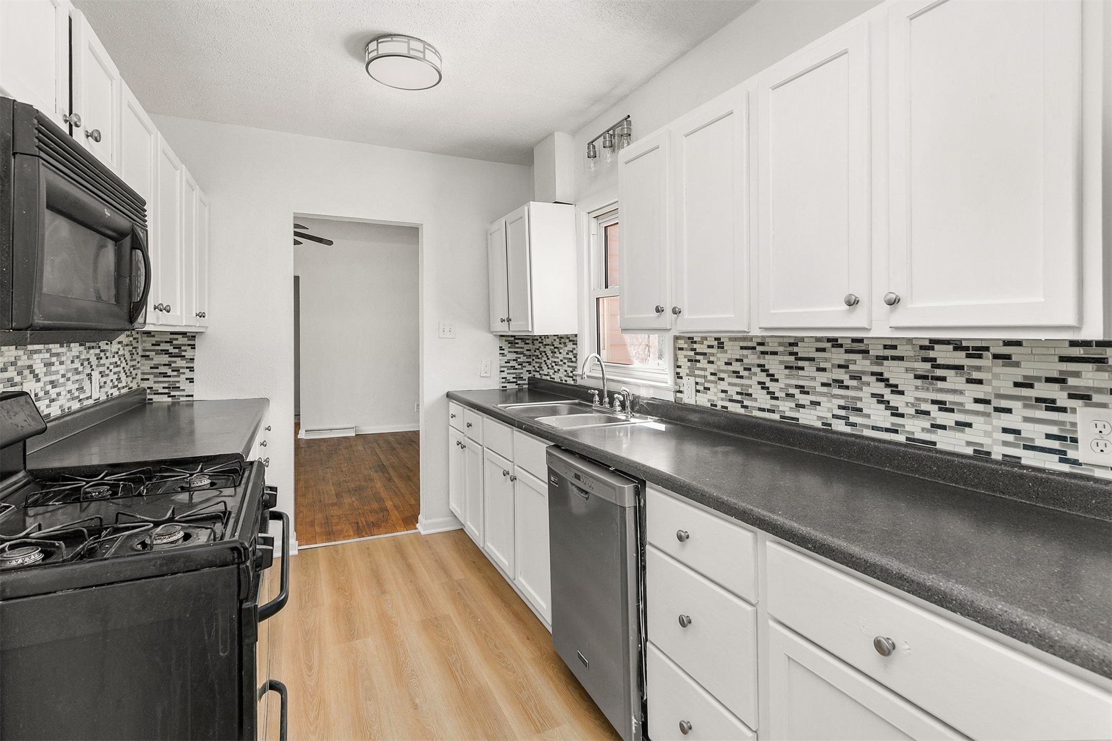 1028 66th Street, Windsor Heights, Iowa image 7