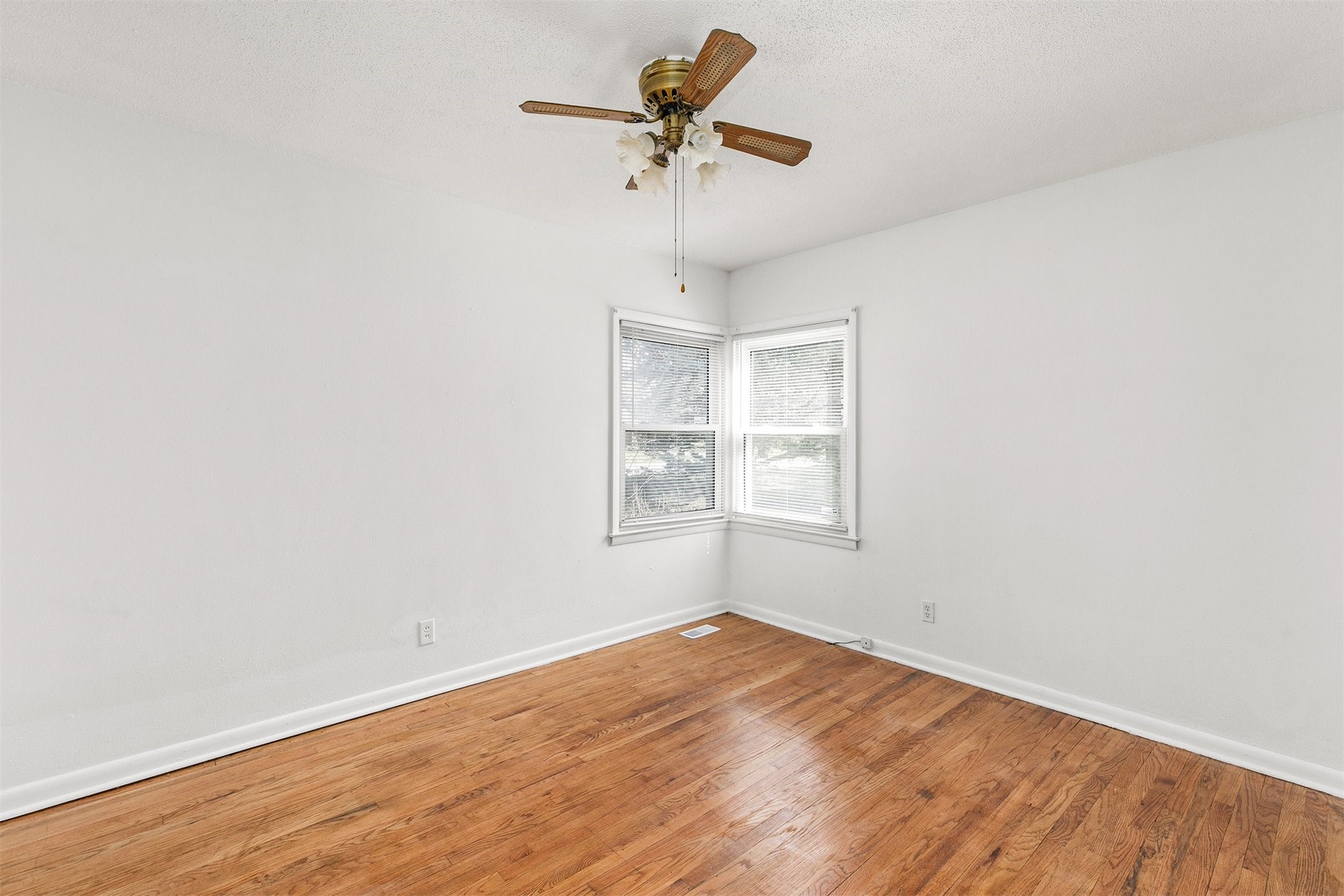 1028 66th Street, Windsor Heights, Iowa image 8
