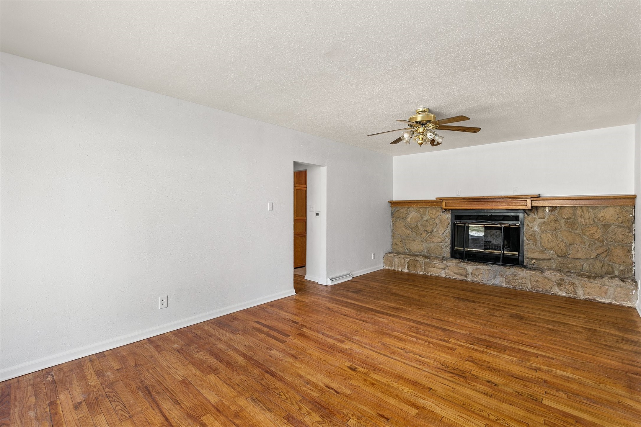 1028 66th Street, Windsor Heights, Iowa image 4