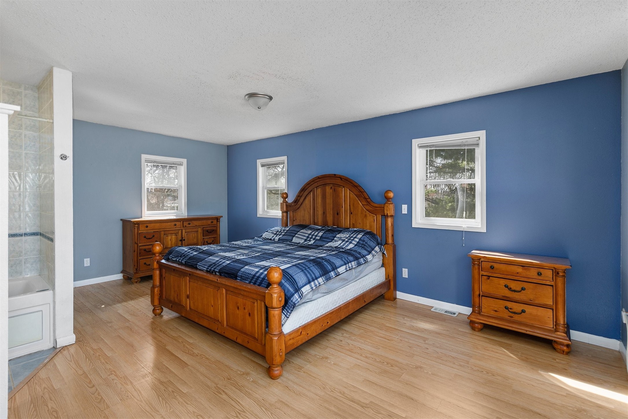 1028 66th Street, Windsor Heights, Iowa image 13