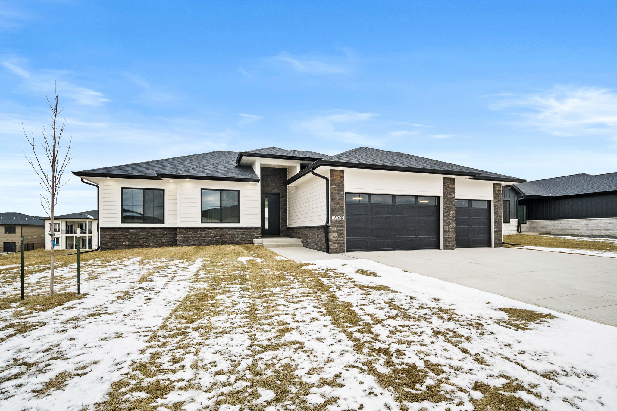 18007 Hammontree Circle, Clive, Iowa image 3