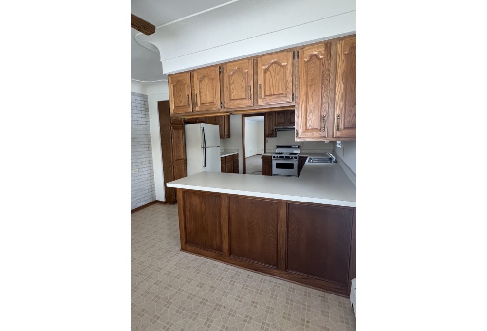 5303 E Oakwood Drive