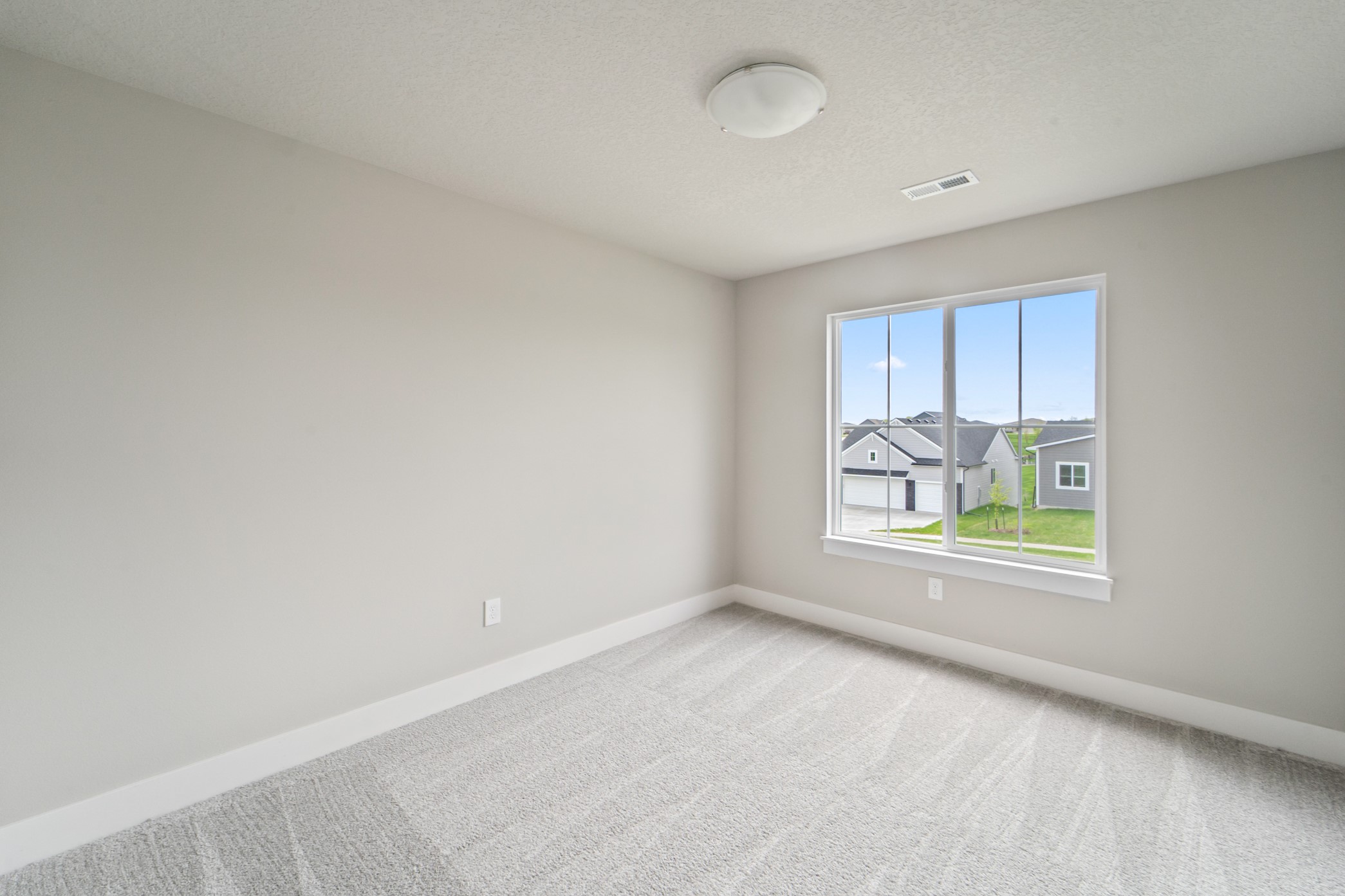 1405 Sky View Boulevard, Huxley, Iowa image 17