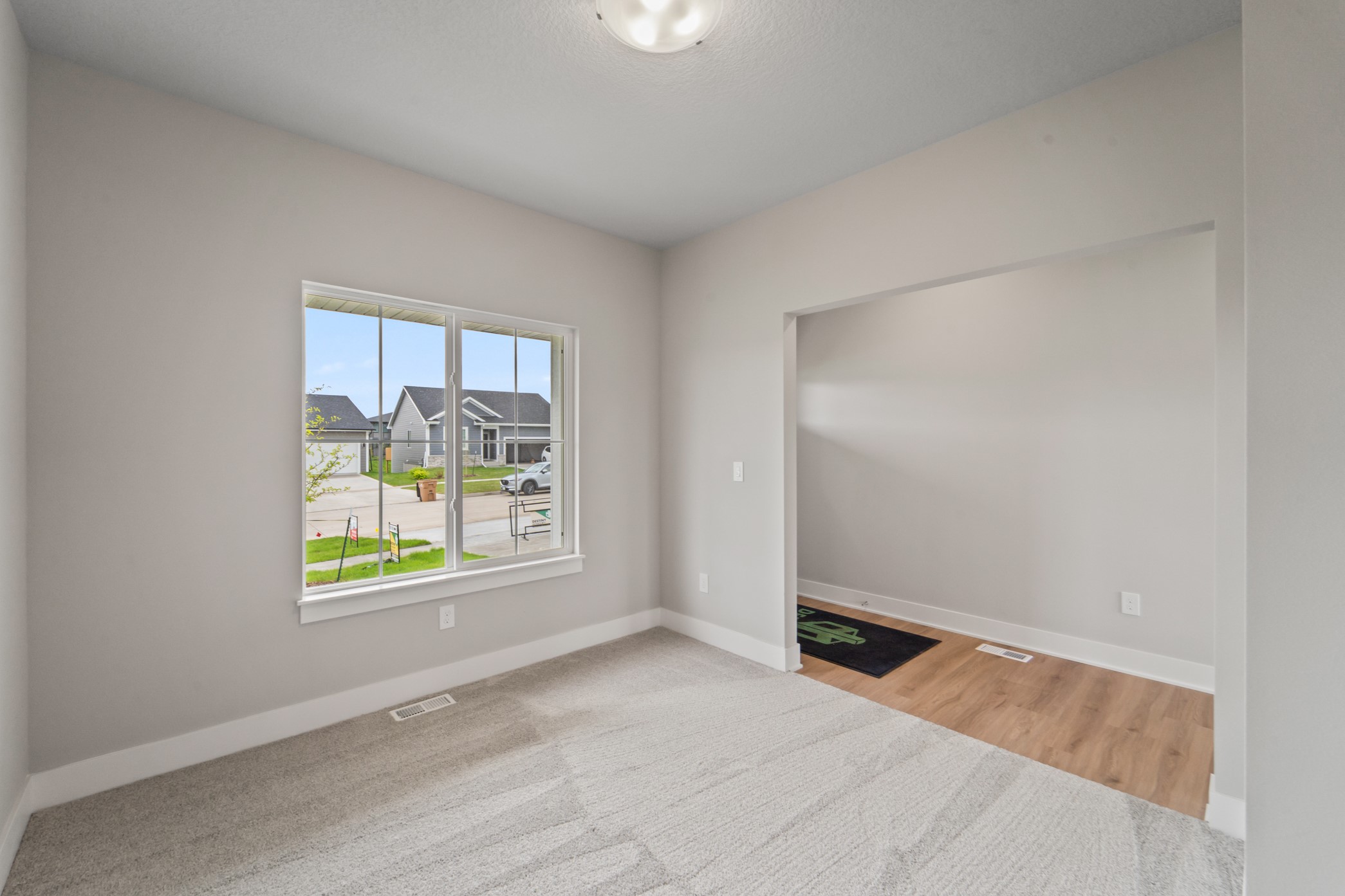 1405 Sky View Boulevard, Huxley, Iowa image 10