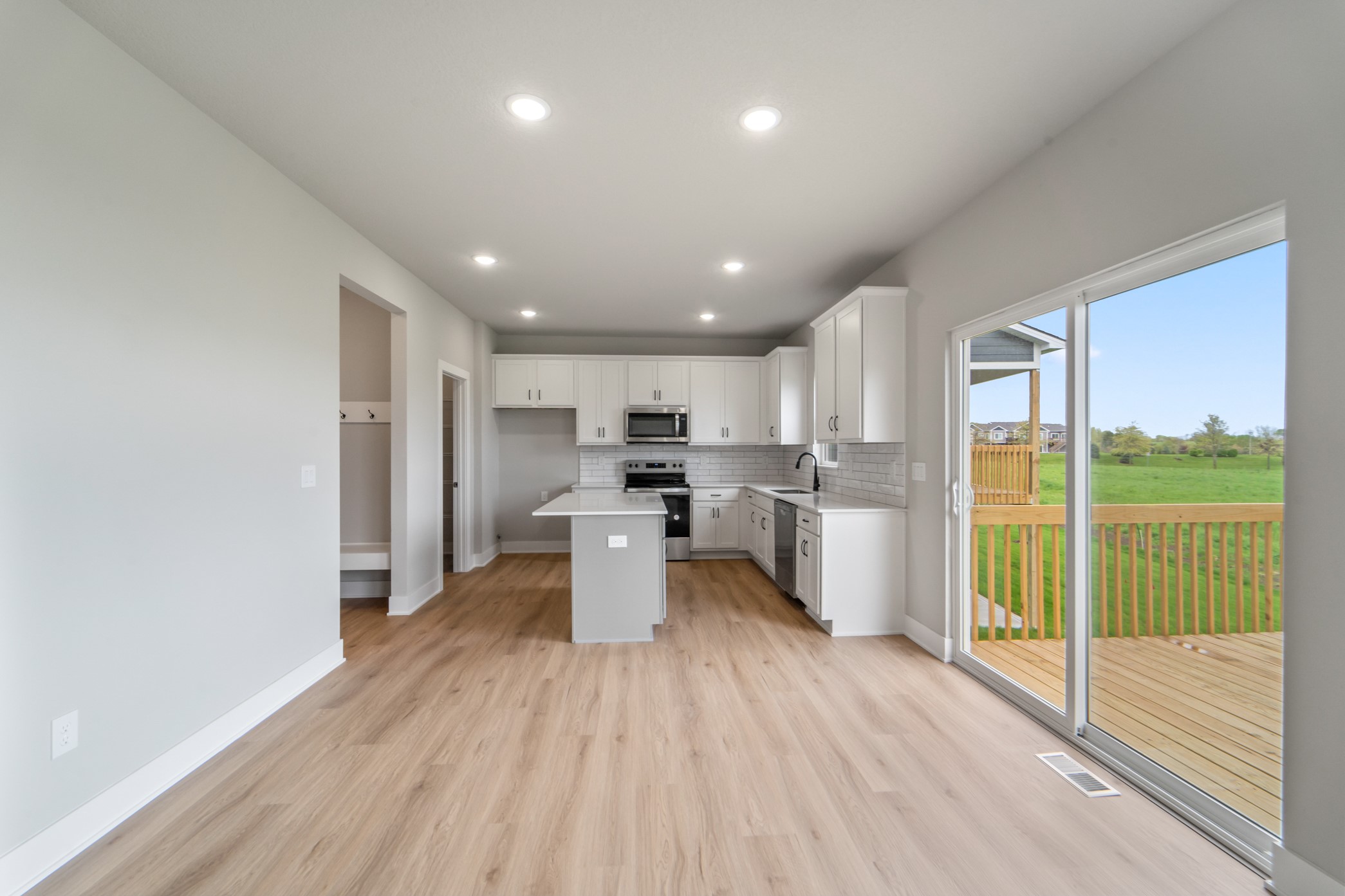 1405 Sky View Boulevard, Huxley, Iowa image 4