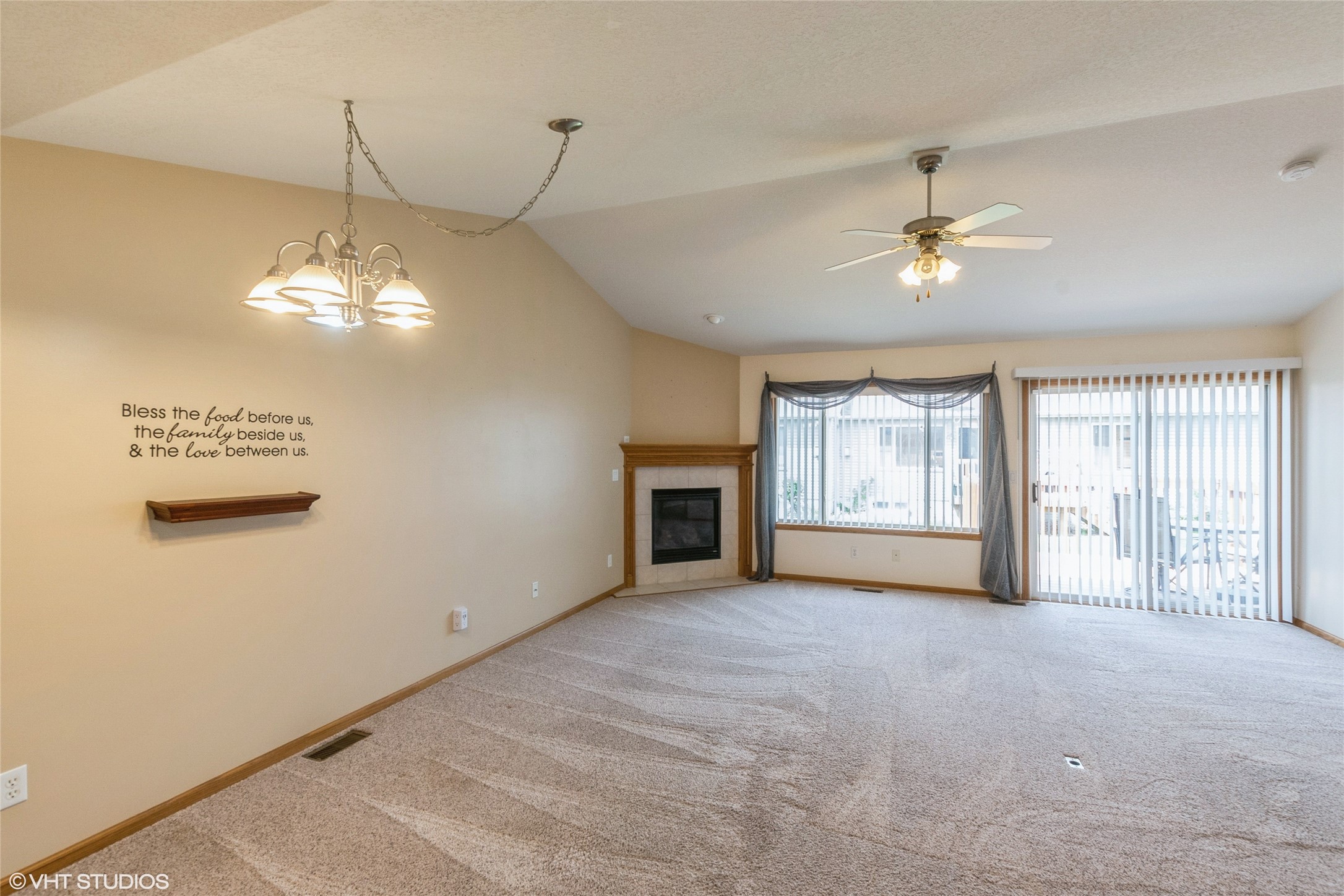 3206 SE Turnberry Drive, Ankeny, Iowa image 3