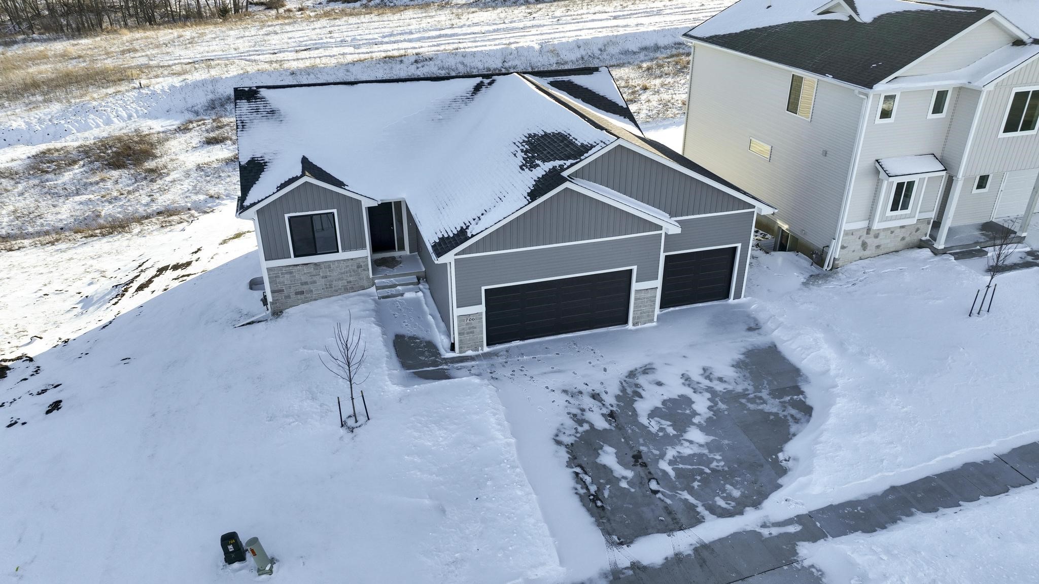 706 Plainside Avenue