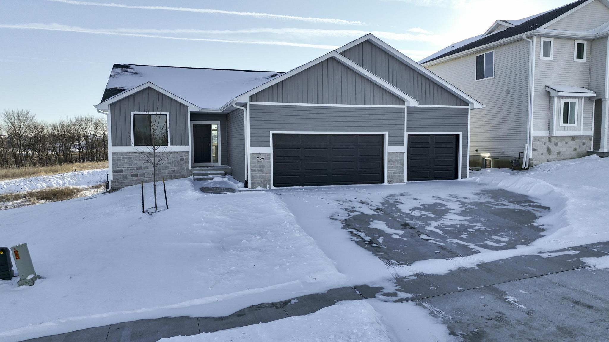 706 Plainside Avenue