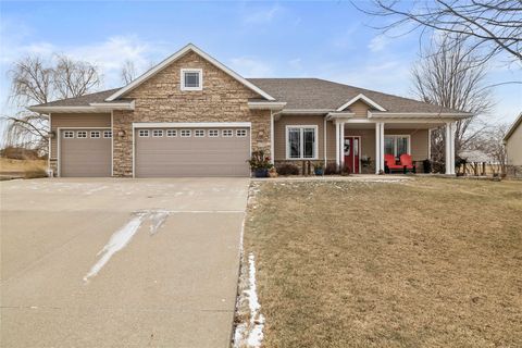 2713 Georgetown Avenue Norwalk IA 50211