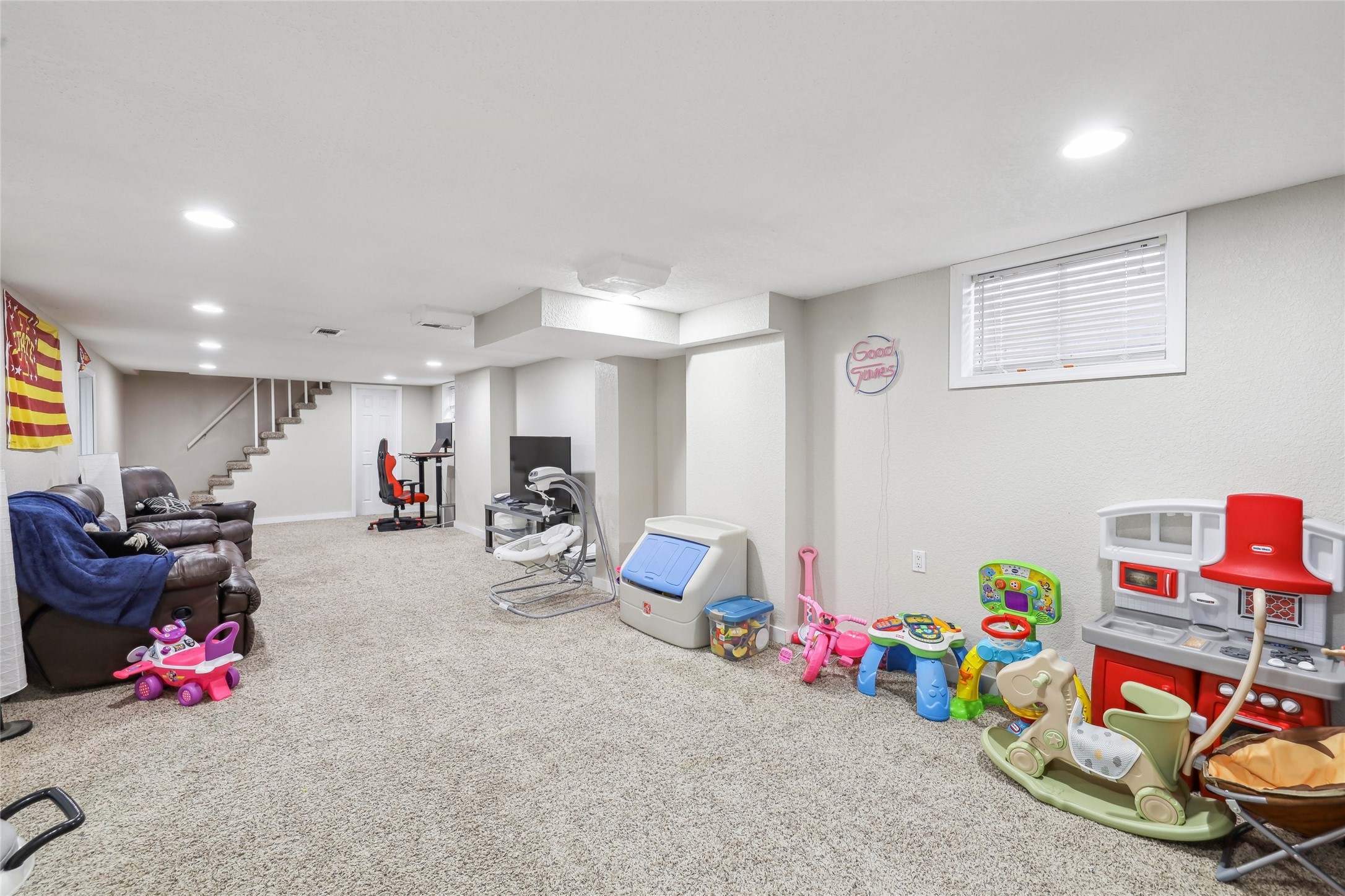 1009 68th Street, Windsor Heights, Iowa image 24