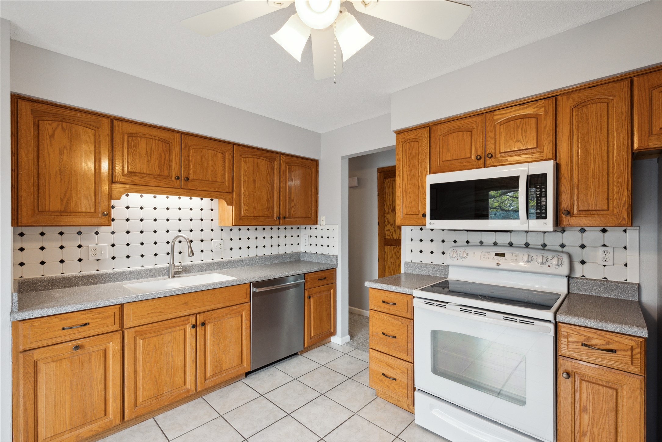 4157 Leyden Avenue, Des Moines, Iowa image 9