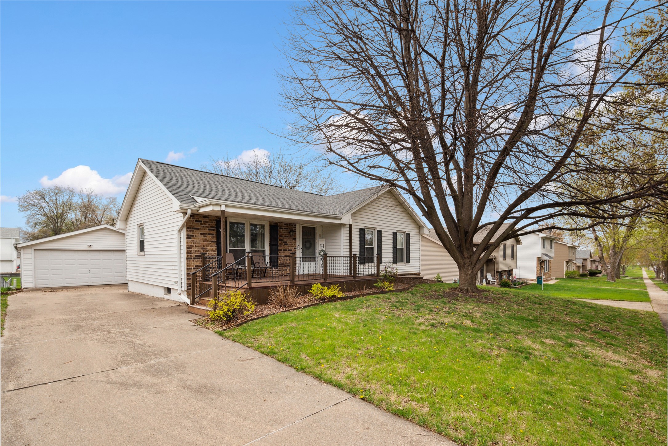 4157 Leyden Avenue, Des Moines, Iowa image 1