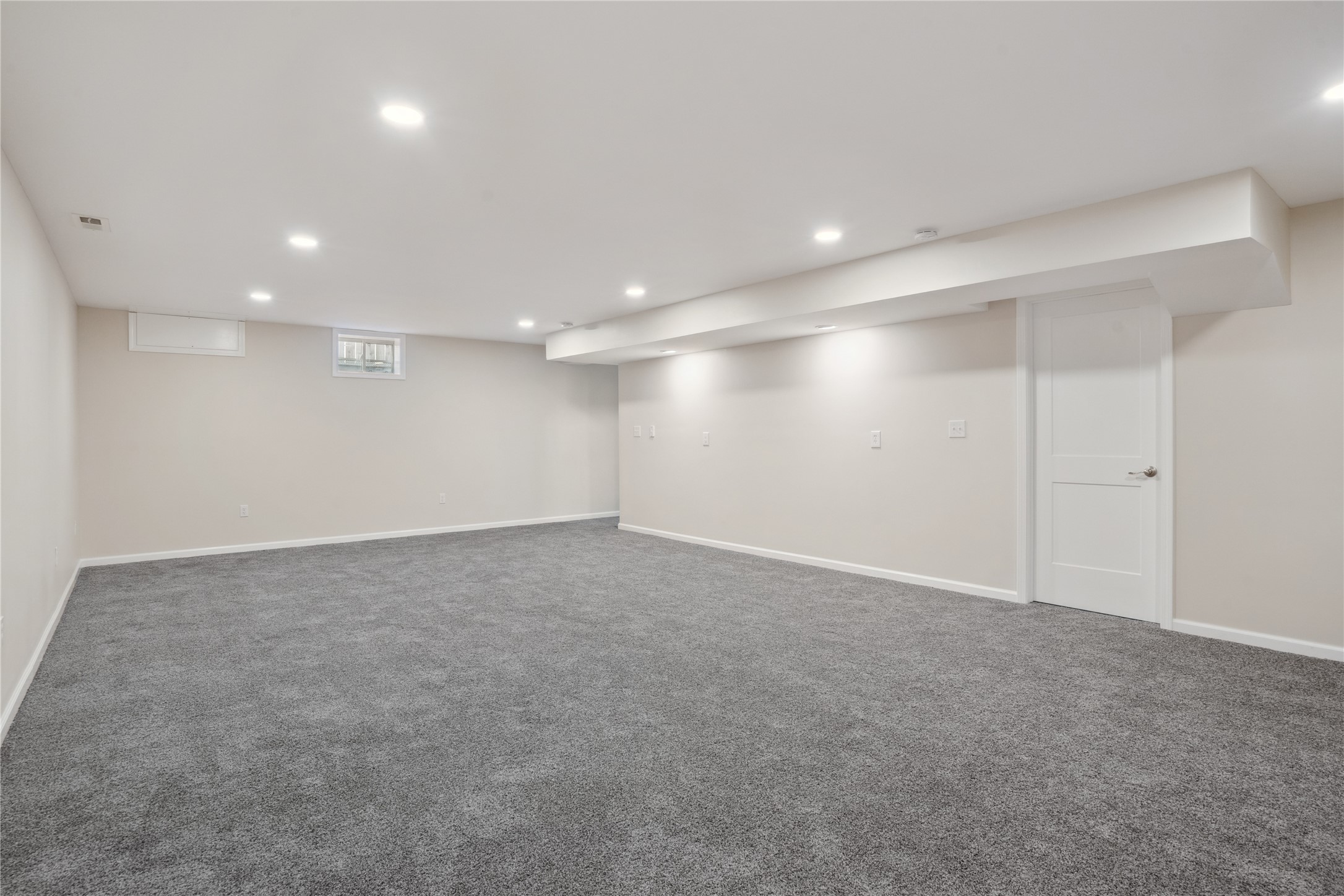 9372 Fairview Drive, West Des Moines, Iowa image 18